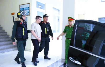 Nóng! Bắt Nguyễn Quốc Vũ, chồng Đoàn Di Băng tội sản xuất, buôn bán hàng giả