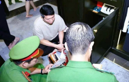 Vì sao Đoàn Di Băng bán kem chóing nắng, mỹ phẩm online mà chồng bị bắt?