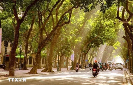 Bạn có đang ở Hà Nội không? Nếu có, bạn đang ở một trong 10 thành phố hạnh phúc nhất châu Á đấy