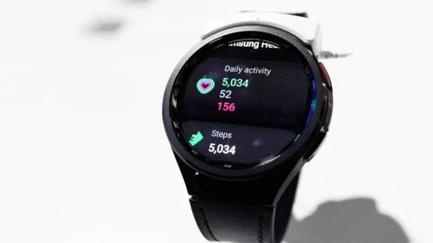 Samsung hé lộ công nghệ theo dõi đường huyết hứa hẹn "thay đổi cuộc chơi", vượt mặt Apple Watch