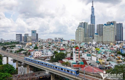 Bộ Chính trị: Khởi công nhà máy điện hạt nhân, đường sắt quốc tế từ đầu năm 2026