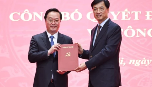 Bí thư Nghệ An được giới thiệu để bầu làm Chủ tịch UBND TP Hà Nội