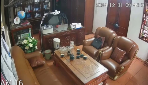 Hot! Chủ tịch Hội đồng quản trị Trường THPT Tô Hiến Thành, Ninh Bình bị buộc thôi việc