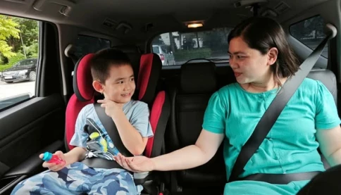 Phạt tới 1 triệu đồng nếu không thắt dây an toàn cho trẻ ngồi trên ô tô