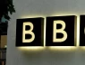 Ông Trump yêu cầu BBC thu hồi bộ phim tài liệu, xin lỗi nếu không kiện đòi 1 tỷ đô