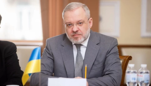 Vụ án tham nhũng chấn động Ukraine: Một bộ trưởng bị đình chỉ, Nga lên tiếng