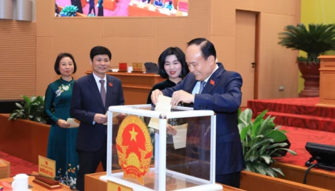 Chân dung tân Chủ tịch Phùng Thị Hồng Hà và các Phó Chủ tịch HĐND TP Hà Nội