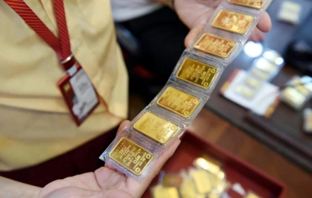 Vì sao giá vọt chót vót?