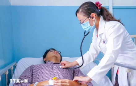 Đừng để "mất bò mới lo làm chuồng": TP Hồ Chí Minh kiểm tra nghiêm ngặt sau vụ ngộ độc "bánh mỳ cóc cô Bích"