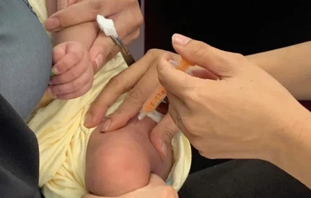Tin vui cho các mẹ: Vắc xin tiền triệu sẽ được đưa vào tiêm chủng mở rộng năm 2026