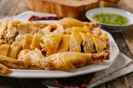 Những nhóm người không nên ăn nhiều thịt gà