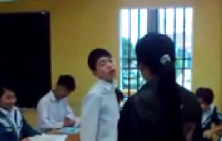 Học sinh bảo cô giáo: Sợ đ... gì! Cô nên làm gì?