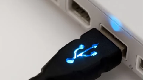 Tranh chấp giữa giao thức HDMI và DP. Ảnh hưởng lợi ích của ai