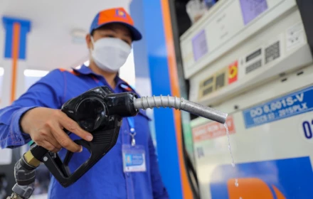 Giá xăng giảm hôm nay