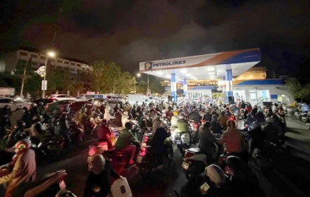 Người dân Đà Lạt đổ xô mua xăng