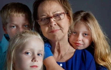 Vợ 68 tuổi lừa chồng để có thêm con