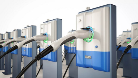 Sạc nhanh có làm hỏng pin xe điện không? Hướng dẫn cách sạc xe điện hiệu quả