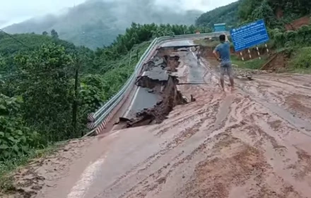 Sâu 5m! Tuyến Quốc lộ 27C đèo Khánh Lê, Xã Nam Khánh Vĩnh sạt lở mới nghiêm trọng