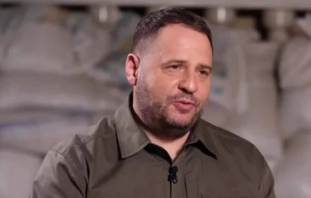 Ukraine dậy sóng: Chánh văn phòng tổng thống bị khám nhà - âm mưu tước quyền ông Zelensky?