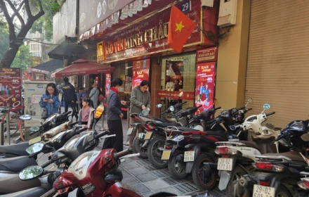 Giá vàng hôm nay mới nhất (30/11) tăng gần 5 triệu đồng/lượng trong tuần: "Mua bao nhiêu cũng có"