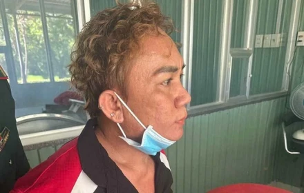 Lao ôtô vào người thân khiến em gái tử vong