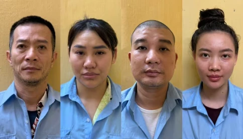 Nóng! Tạm giữ Tuấn "Gốm" cùng 17 nhân viên quán karaoke Monaza