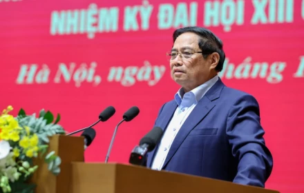 Thủ tướng: Một bộ phận cán bộ có tư tưởng "thà đứng trước Hội đồng kỷ luật còn hơn đứng trước Hội đồng xét xử"