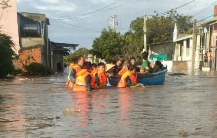 Lâm Đồng: Hồ thủy lợi xả lũ gây ngập hơn 1.000 hộ dân, cuốn trôi hàng chục tàu thuyền👇
