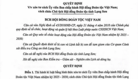 Cách chức Chủ tịch Đoàn Văn Sáng