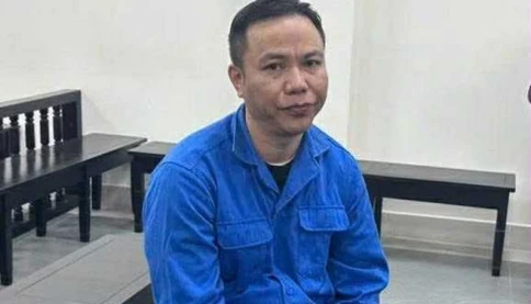 Lừa người nhà bạn gái 78 tỉ để đánh bạc online, giám đốc lãnh án chung thân