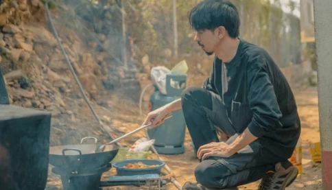 Đen Vâu chính thức lên tiếng làm rõ mối quan hệ với dự án "Nuôi Em"