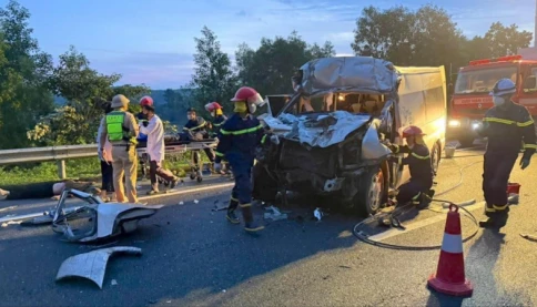 Tai nạn kinh hoàng trên cao tốc Đà Nẵng – Quảng Ngãi, 13 người thương vong