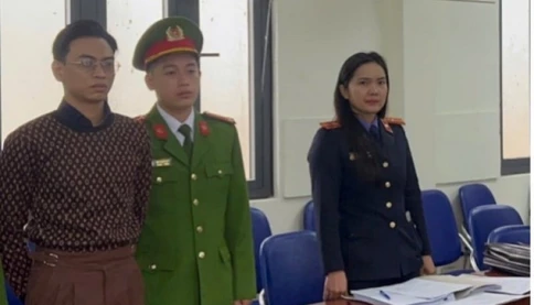 Chính thức bắt tạm giam “tổng tài” chỉ đạo nhóm người hành hung tại quán cà phê cách đây mấy tháng