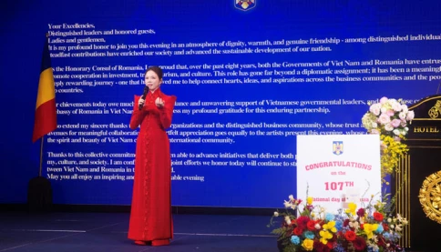 Lâu lắm mới thấy Lý Nhã Kỳ khoe sắc tại sự kiện