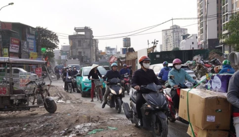 Vì sao TPHCM đông dân, phương tiện nhiều nhưng ít ô nhiễm hơn Hà Nội?