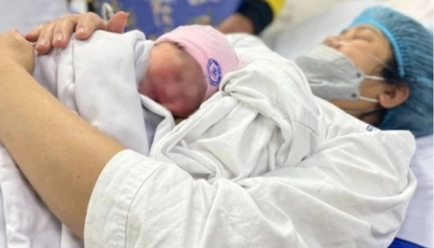 Chính thức: Tăng thời gian nghỉ thai sản, người có con thứ hai được được ưu tiên mua nhà