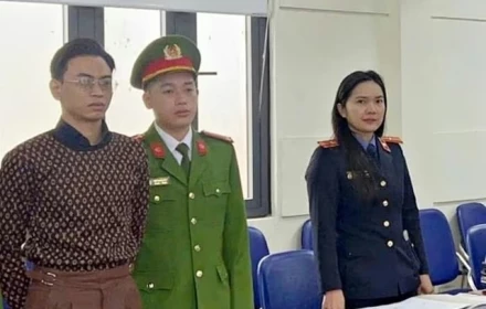 ‘Tổng tài’ Nguyễn Văn Thiên mặc áo Louis Vuitton 80 triệu khi bị bắt?