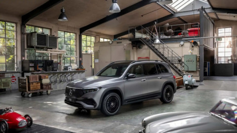 Mercedes-Benz EQB EV bị thu hồi vì nguy cơ cháy pin