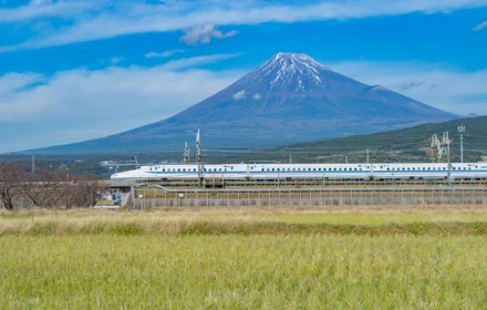 Vì sao tàu hỏa Nhật Bản luôn đến đúng giờ?