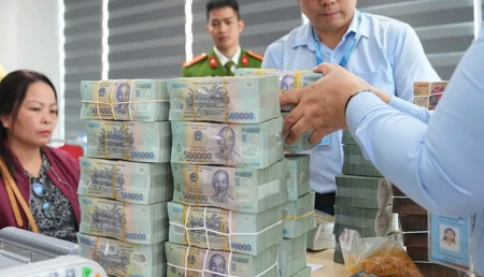 Hà Nội: Một hộ dân nhận hơn 400 tỷ đồng tiền đền bù dự án quảng trường Hồ Gươm