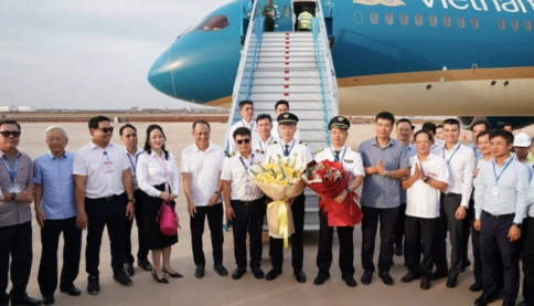 Cơ trưởng Trần Tuấn Hưng hồi hộp tiết lộ hậu trường chuyến bay “xông đất” lịch sử tại sân bay Long Thành