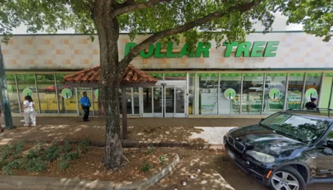 Phát hiện thi thể người phụ nữ nằm trong tủ đông siêu thị