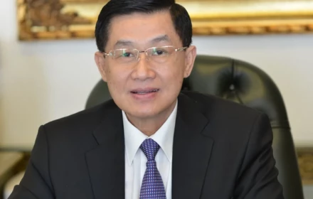 Ông Johnathan Hạnh Nguyễn là ai mà được Bộ Nội vụ đề nghị phong tặng danh hiệu Anh hùng Lao động?