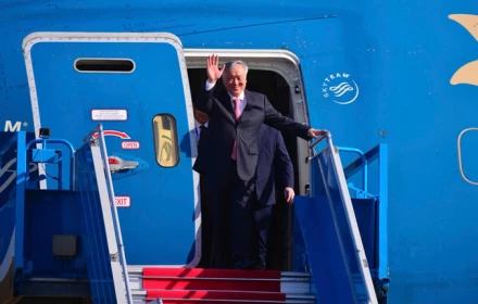 Máy bay Boeing 787 của Vietnam Airlines hạ cánh thành công xuống sân bay Long Thành