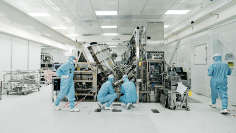 "Ông vua bán dẫn" ASML khó bị đánh bại như thế nào?