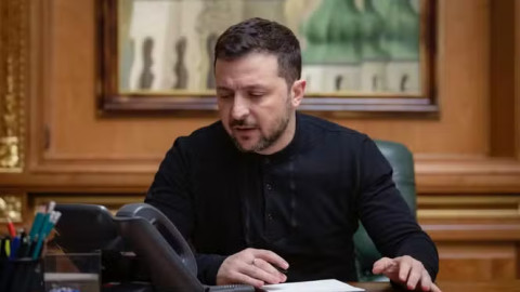 Ukraine không cam chịu 'vai phụ', quyết đòi tiếng nói trước Nga và Mỹ