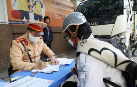 Thấy gì công an gửi danh sách hơn 2.000 học sinh vi phạm giao thông về Sở GD&ĐT?