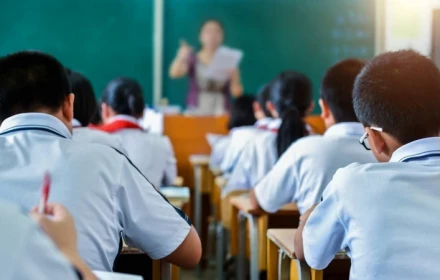 Cô giáo giấu tin học sinh qua đời, cả lớp viết thư tiễn biệt làm lay động mạng xã hội