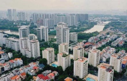 Giá nhà vượt tầm với người dân, nguyên nhân được Bộ Xây dựng chỉ rõ 👇