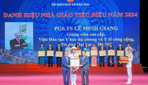 Tân Giáo sư Đại học Y Hà Nội là Viện trưởng, từng nhận bằng khen của Thủ tướng, có gần 200 bài báo khoa học